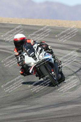 media/Nov-16-2025-Race Pace (Sun) [[8c5fa54630]]/Verified Riders/1-Turns 9 and 10 (925am)/